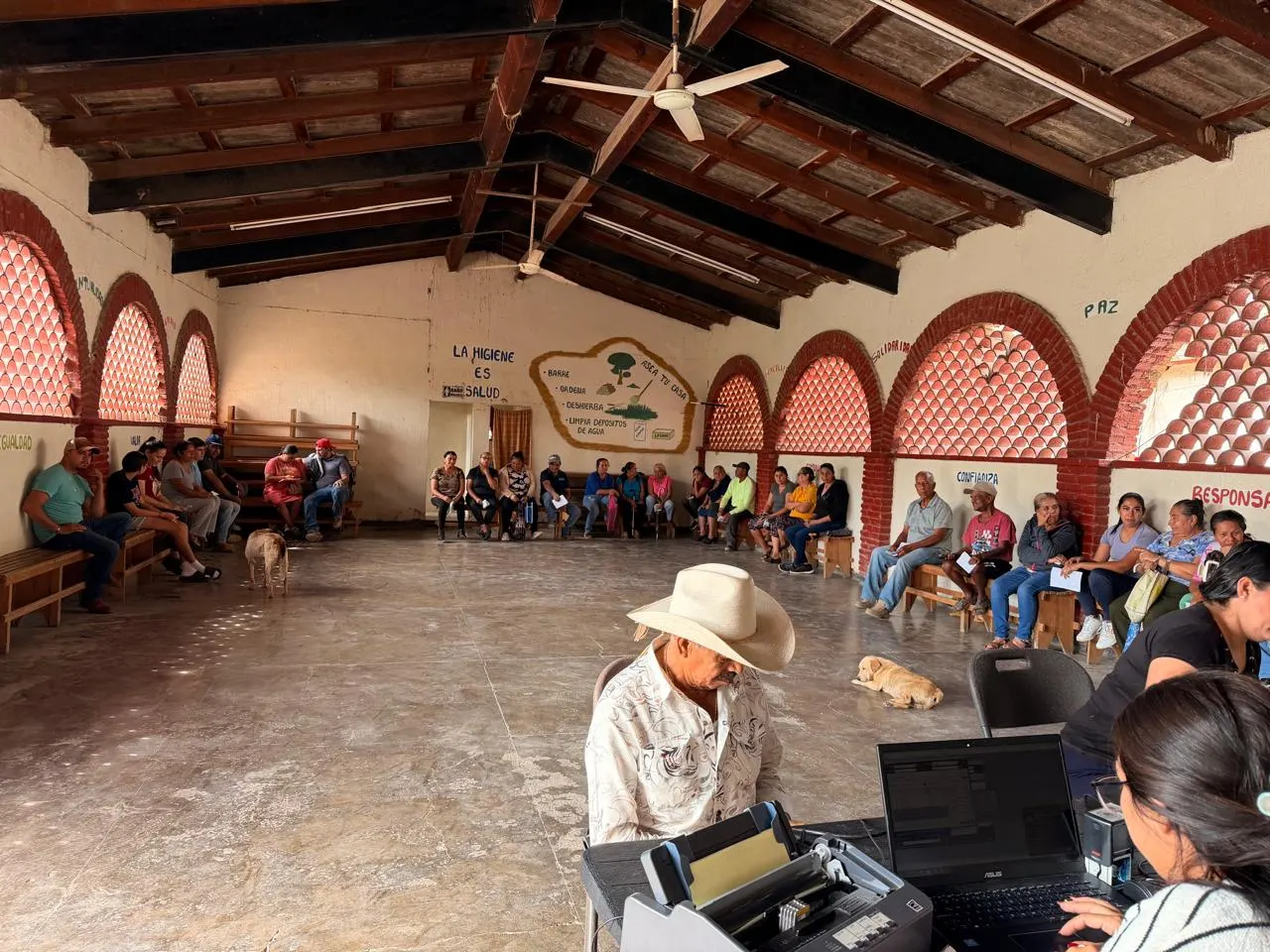 Fotografía de las acciones de Catastro, Ingresos y Apremios en Tuxpan, Jalisco.